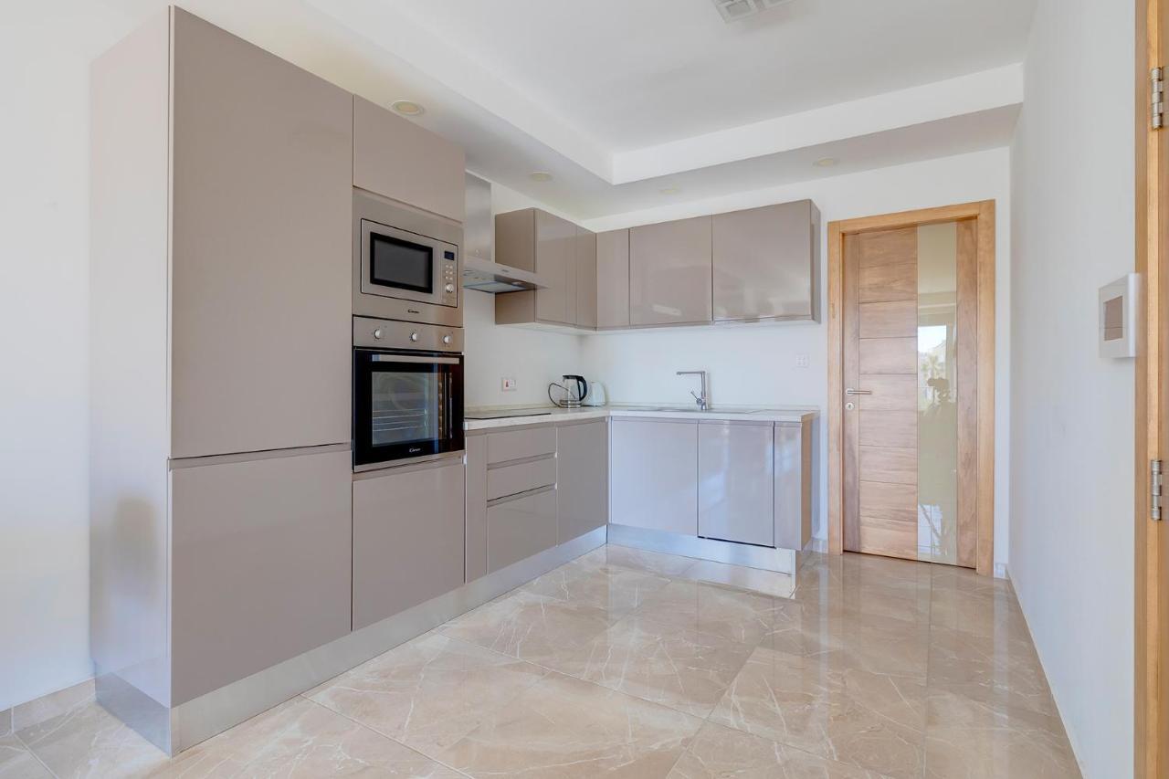 Modern 1Br Apartment In Central St Julian'S San Giuliano Esterno foto