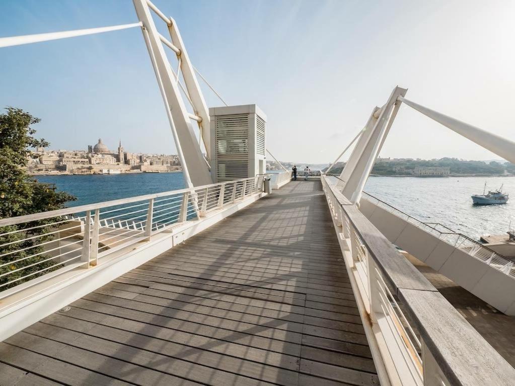 Modern 1Br Apartment In Central St Julian'S San Giuliano Esterno foto